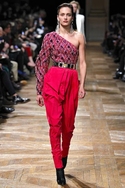 Look 9